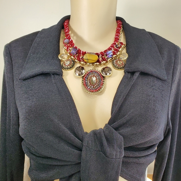 Vintage Beaded Pendant Necklace - Picture 8 of 10